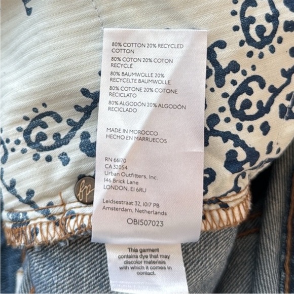 Free People. We The Free. Serafin Mid Rise Slim Bootcut Jeans. Size 30. - Picture 14 of 14